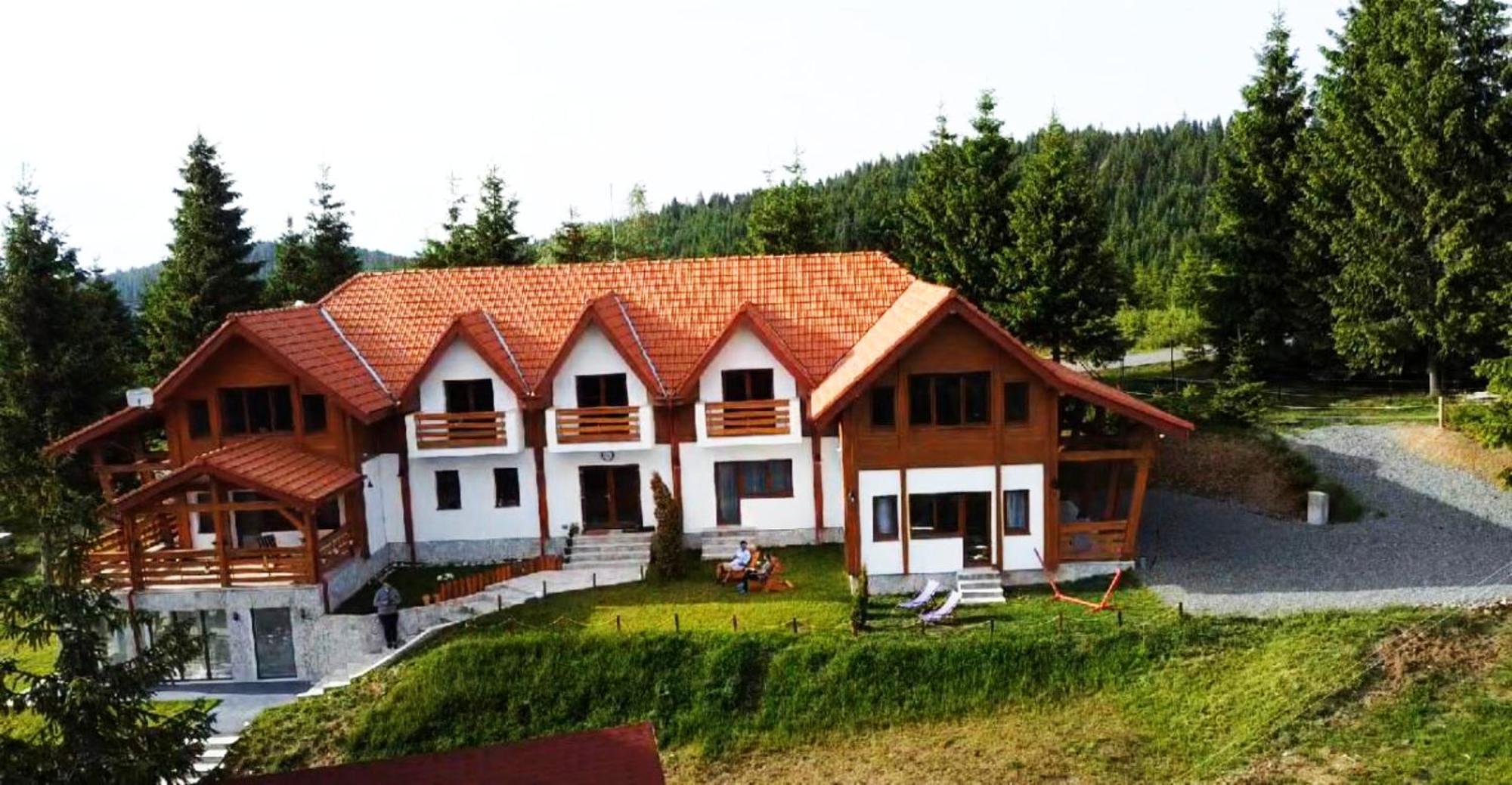 Tiarra Mountain Lodge 贝里斯 外观 照片